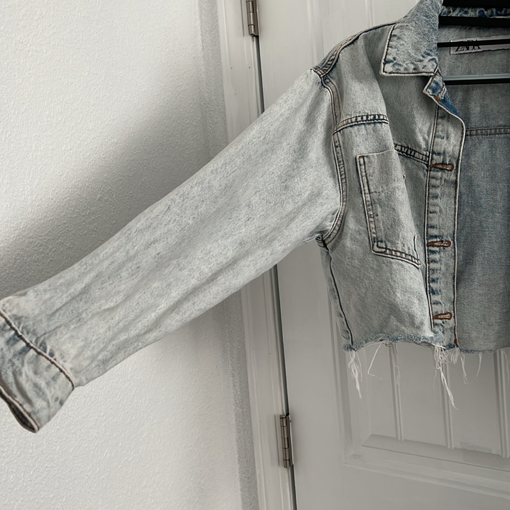 Zara Cropped Denim Jacket - Picture 5 of 6
